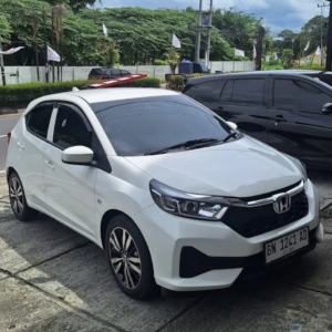 MOBIL HAKIM RENT CAR (7)