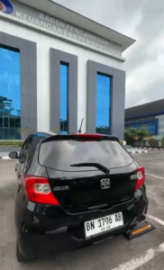 Rental mobil Pangkalpinang Biro Hitam
